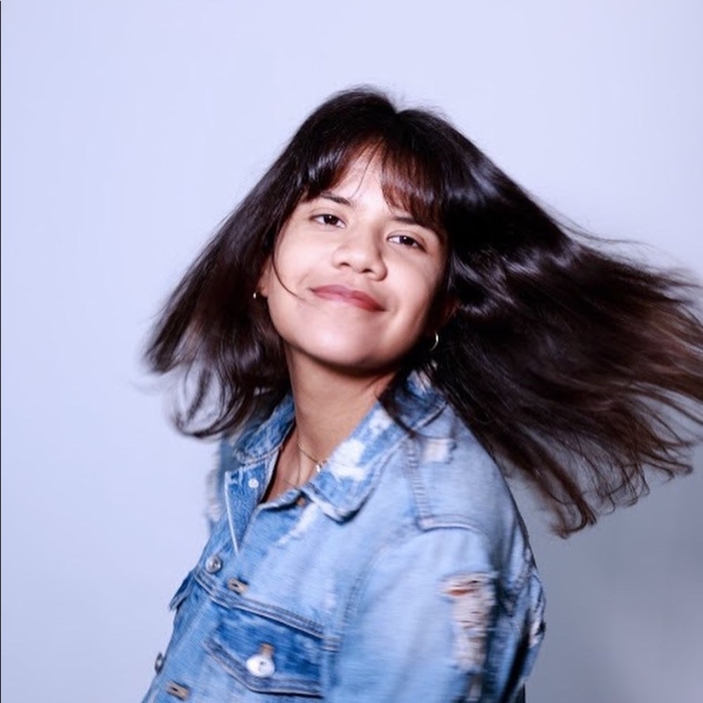 Meet your Posher, Laura